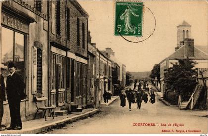 CPA Courtomer - Rue de l'Eglise (259376)