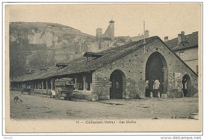 10 Cremieu Les Halles