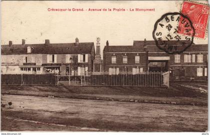 CPA CREVECOEUR-le-GRAND - Avenue de la Prairie - Le Monument (130929)