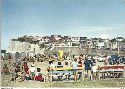 CPSM Criel-sur-Mer Les Jeux d'enfants sur la Digue