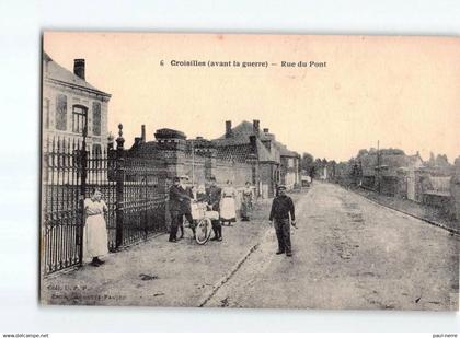 CROISILLES : Rue du Pont - très bon état