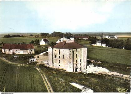 Cruzy le châtel - Château de Meaulnes