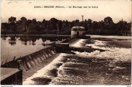 CPA DECIZE Le Barrage sur la Loire Nievre (100184)