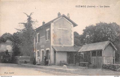 DIEMOZ (Isère) - La Gare - Tramway - Ecrit 1922 (2 scans)