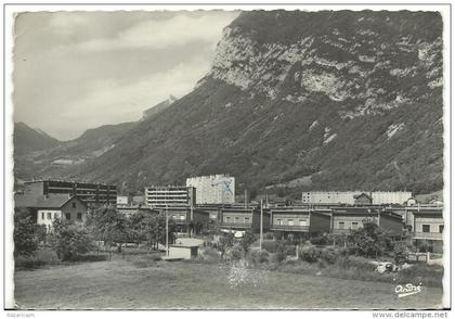 j   isère  : DIEMOZ  :  vue de la  grotte