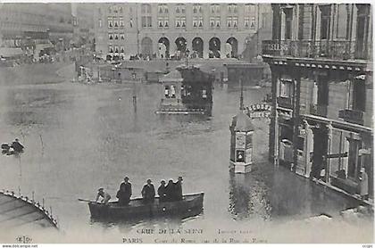 CPA Paris Crue de la Seine Janvier 1910 - Cour de Rome vue de la Rue de Rome