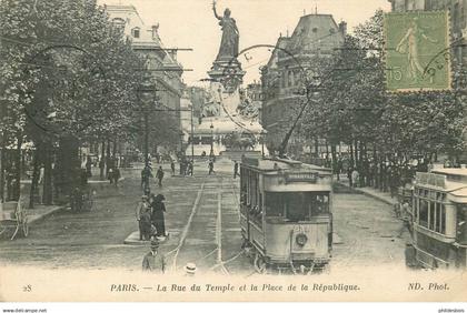 PARIS 03 arrondissement  rue du temple et place de la republique  ( tramways)