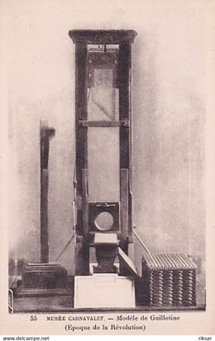 GUILLOTINE(CARNAVALET)