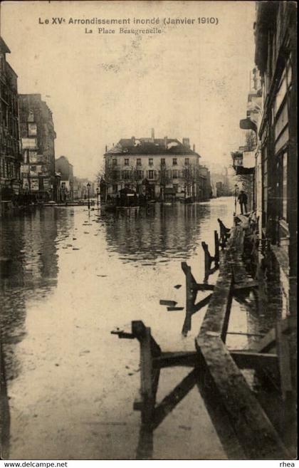 75 - PARIS - arrondissement 15 - place Beaugrenelle - inondations de 1910 -