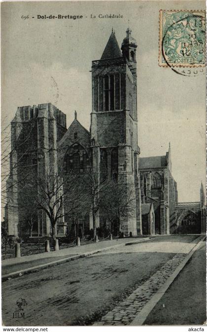 CPA Dol de Bretagne La Cathedrale FRANCE (1015073)