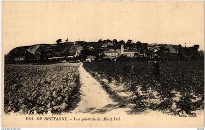 CPA DOL-de-BRETAGNE - Vue générale du MONT-DOL (584763)