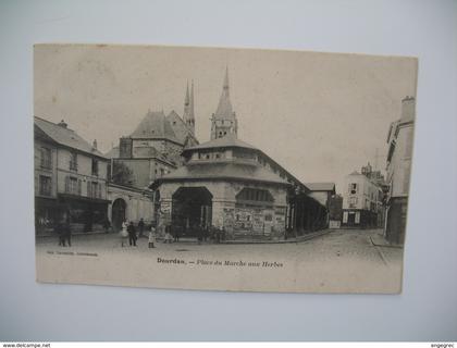 Carte  Dourdan  Place du Marché aux Herbes 1904