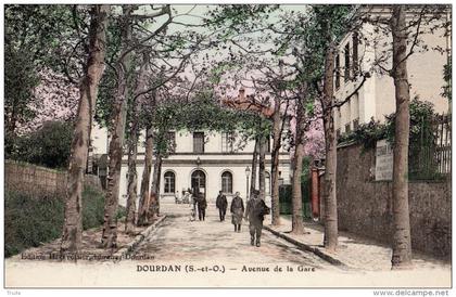 DOURDAN AVENUE DE LA GARE FACTEUR CARTE COLORISEE