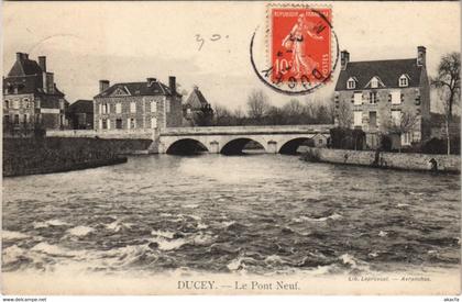 CPA DUCEY - Le Pont Neuf (128122)