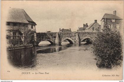 CPA DUCEY Le Vieux Pont (152786)