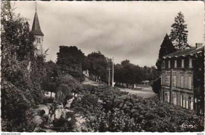 CPA DUN-le-PALESTEL Le Sqaure (1143683)