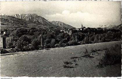 CPA EMBRUN - La Duranceet vue générale (112849)