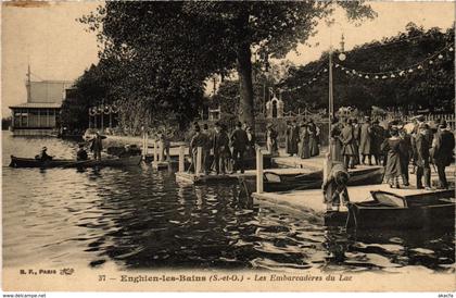 CPA ENGHIEN-les-BAINS - Les Embarcaderes (107254)