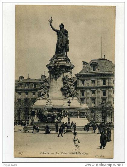 CP , 75 , PARIS , La Statue de la République