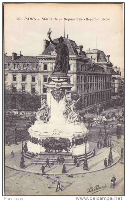 PARIS - Statue de la République