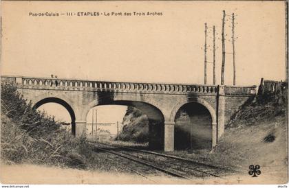 CPA ÉTAPLES - Le Pont des Trois Arches (129618)