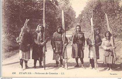 CPA Etaples Pêcheuses de Crevettes