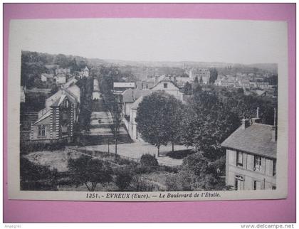 CPA  Evreux   "  Le Boulevard de l´Etoile "