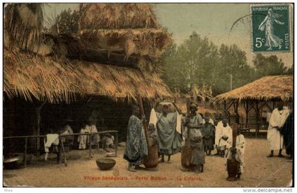 EXPOSITIONS COLONIALES - Porte Maillot - village sénégalais - cuisine