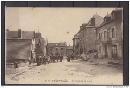 19 - Eygurande - Avenue de la Gare - animée