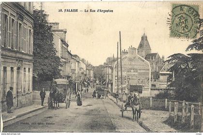 CPA Falaise La Rue d'Argentan