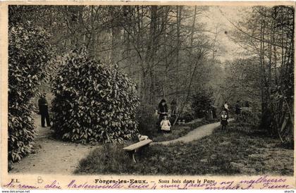 CPA FORGES-les-EAUX Sous bois dans le Parc (347605)