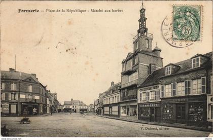 CPA FORMERIE - Place de la Republique - Marche aux herbes (130446)