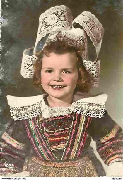 29 - Fouesnant - Fillette en costume de Fouesnant - Enfants - Folklore - Coiffes - Voir Scans Recto Verso