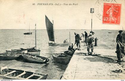 FOURAS LES BAINS(BATEAU DE PECHE)