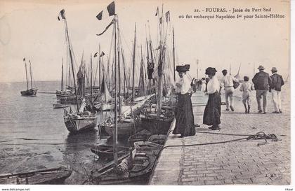 FOURAS LES BAINS(BATEAU DE PECHE)