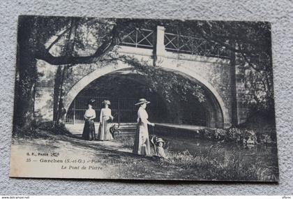 Garches, parc de Villeneuve, le pont de pierre, Hauts de Seine 92