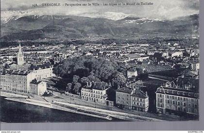 38 - Grenoble - Perspective de la ville