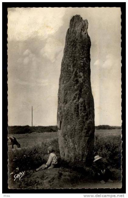 56 Groix 28 - ILE DE GROIX (Morbihan) Le Menhir menhir, dolmen menhir bretagne morbiha D56D K56069K C56069C RH003885