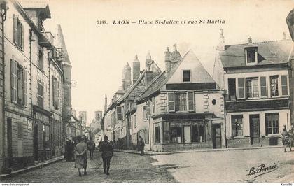 laon * la place st julien et la rue st martin * comemrces magasins