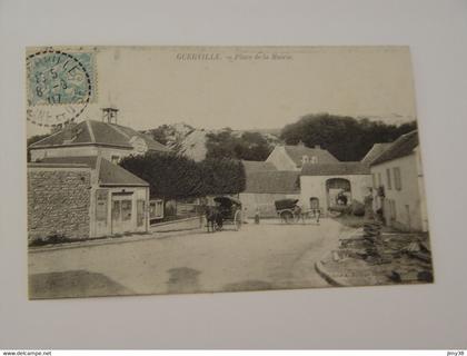 YVELINES--GUERVILLE-PLACE DE LA MAIRIE