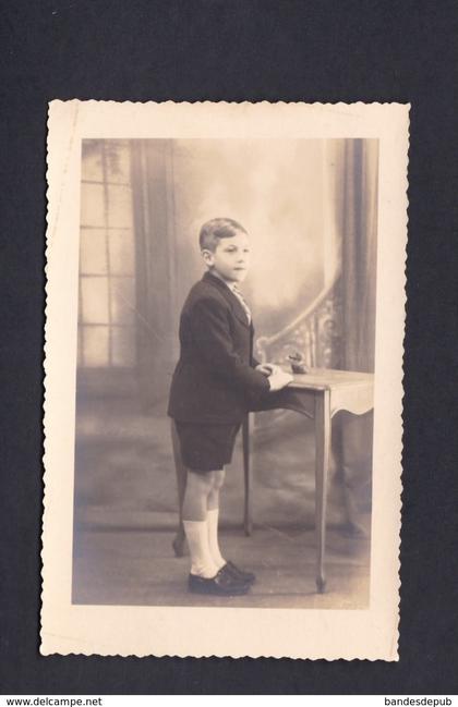 Carte photo archives famille Chalot Guiry en Vexin (95) Portrait Alain Chalot enfant octobre 1941