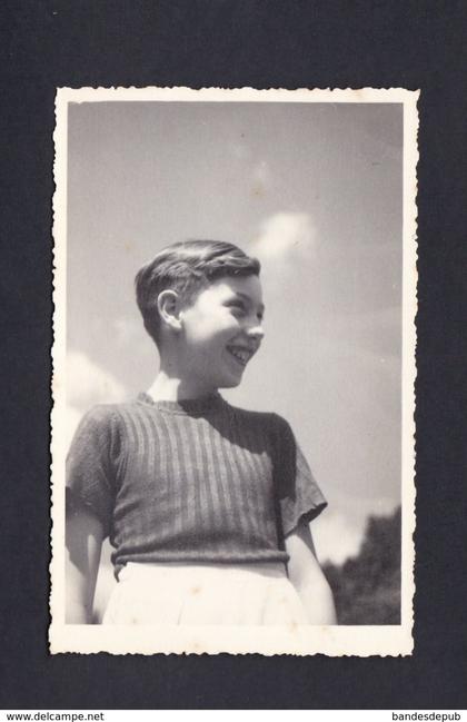 Carte photo archives famille Chalot Guiry en Vexin (95) Portrait Alain Chalot enfant septembre 1945