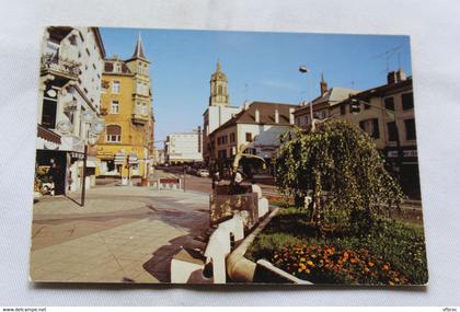 Cpm 1989, Hayange, place de la Paix, Moselle 57