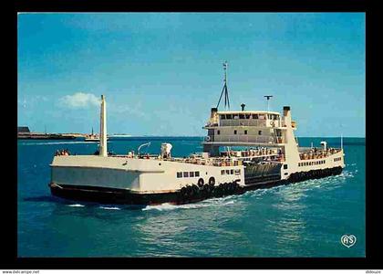 17 - Ile de Ré - Le Bac Maréchal de Toiras effectuant la traversée La Pallice Ile de Ré - Bateaux - Carte Neuve - CPM -