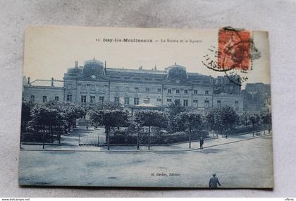 Issy les Moulineaux, la mairie et le square, Hauts de Seine 92