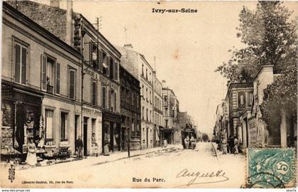 CPA IVRY-sur-SEINE Rue du Parc (869474)