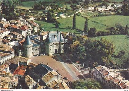 CPSM Jonzac Vue aérienne Le Château