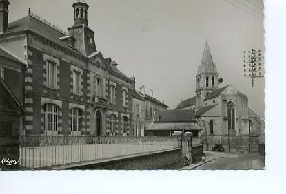 JOUY le MOUTIER - la mairie