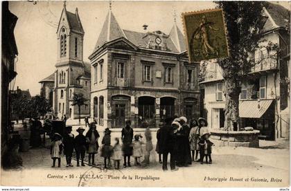 CPA AK JUILLAC - Place de la Republique (692647)