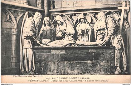 CPA   Carte Postale France L'Epine  Intérieur de la Cathédrale La mise au tombeau    VM64513